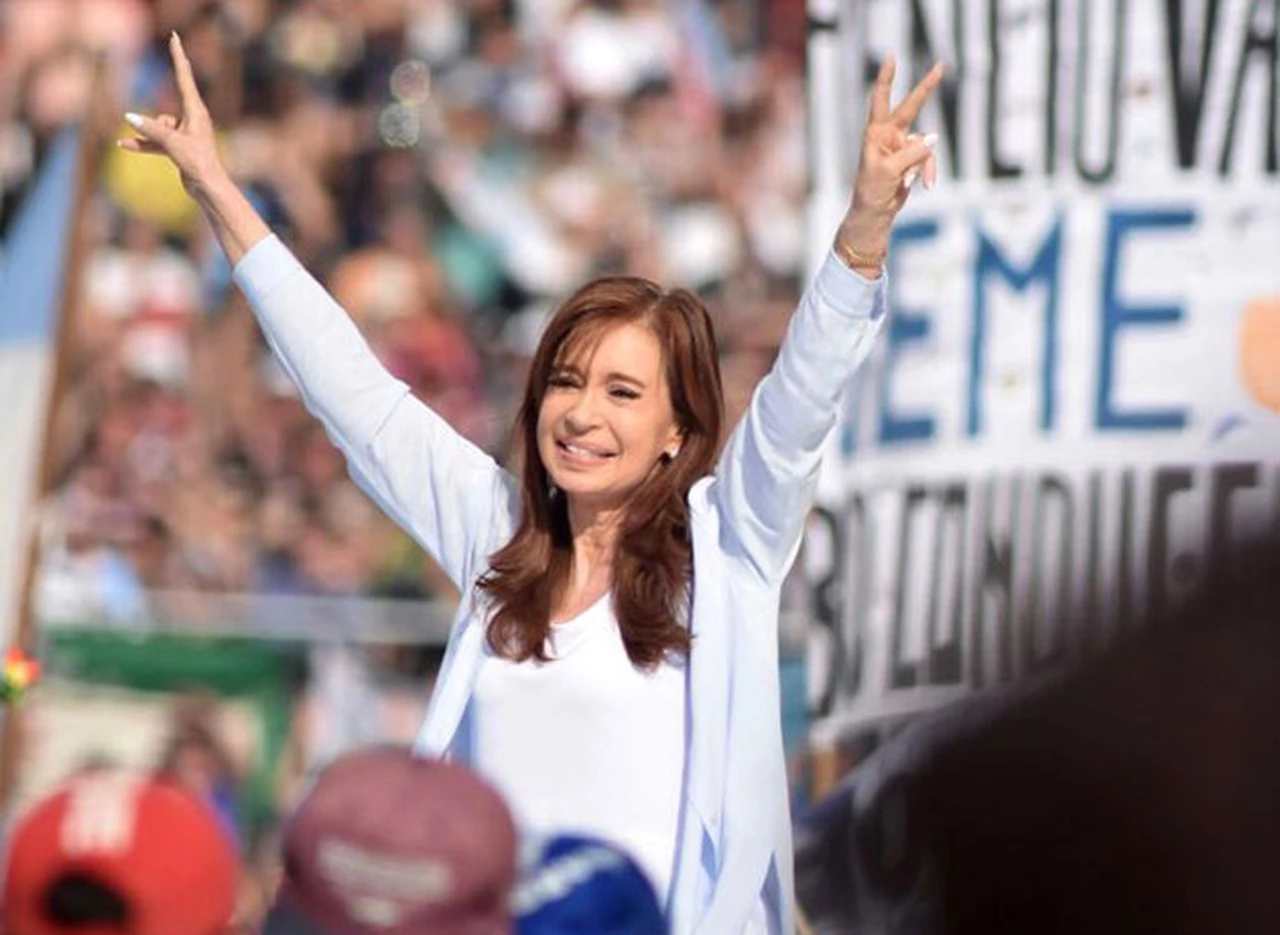 Cristina apeló a la "épica peronista" en un masivo acto: "Si Evita y Perón vivieran, votarí­an a Unidad Ciudadana"