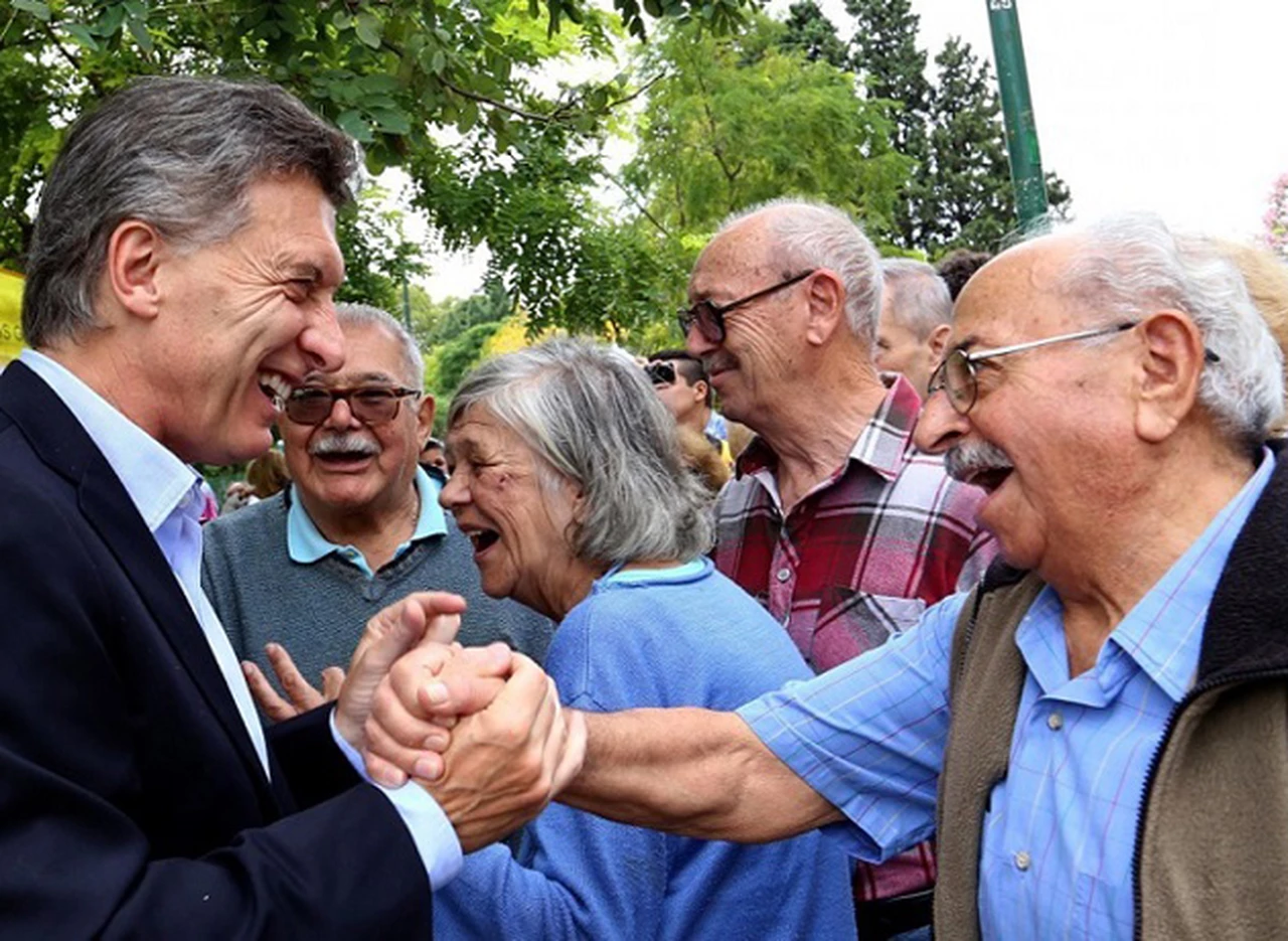 ¿Desaparece PAMI?: Macri quiere que gremios paguen la obra social a sus jubilados