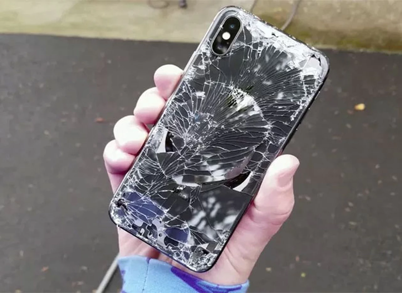 Cuidado: el iPhone X es el "más frágil" de todos los teléfonos de Apple