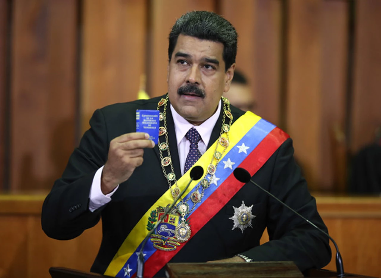 Maduro prohibió a los partidos de la oposición para las presidenciales