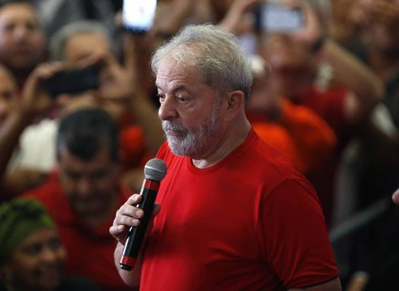 El PT desafí­a a la Justicia y lanza la candidatura de Lula a presidente de Brasil