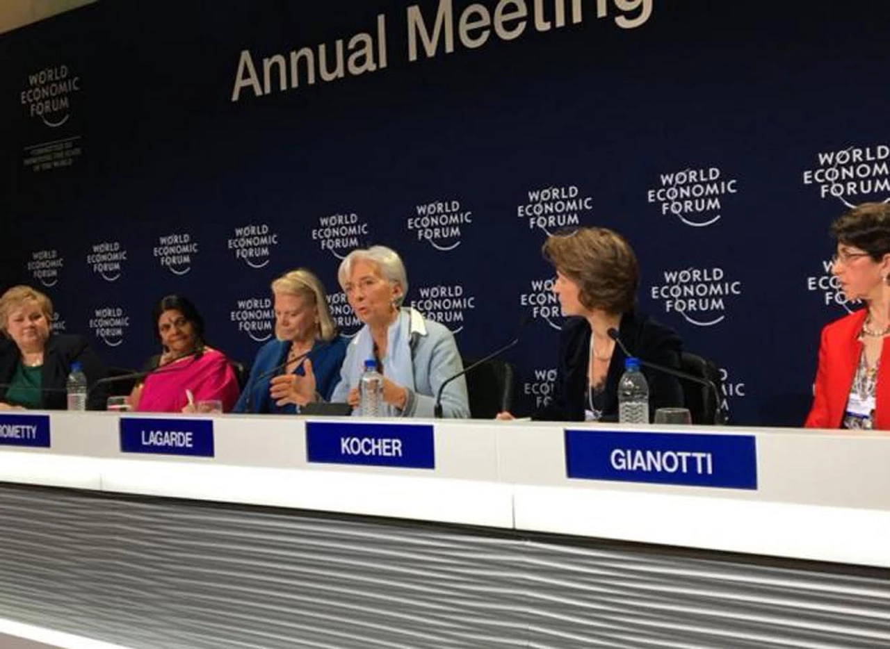 Agenda feminista en Davos: piden responsabilidad a las empresas sobre la inclusión de la mujer