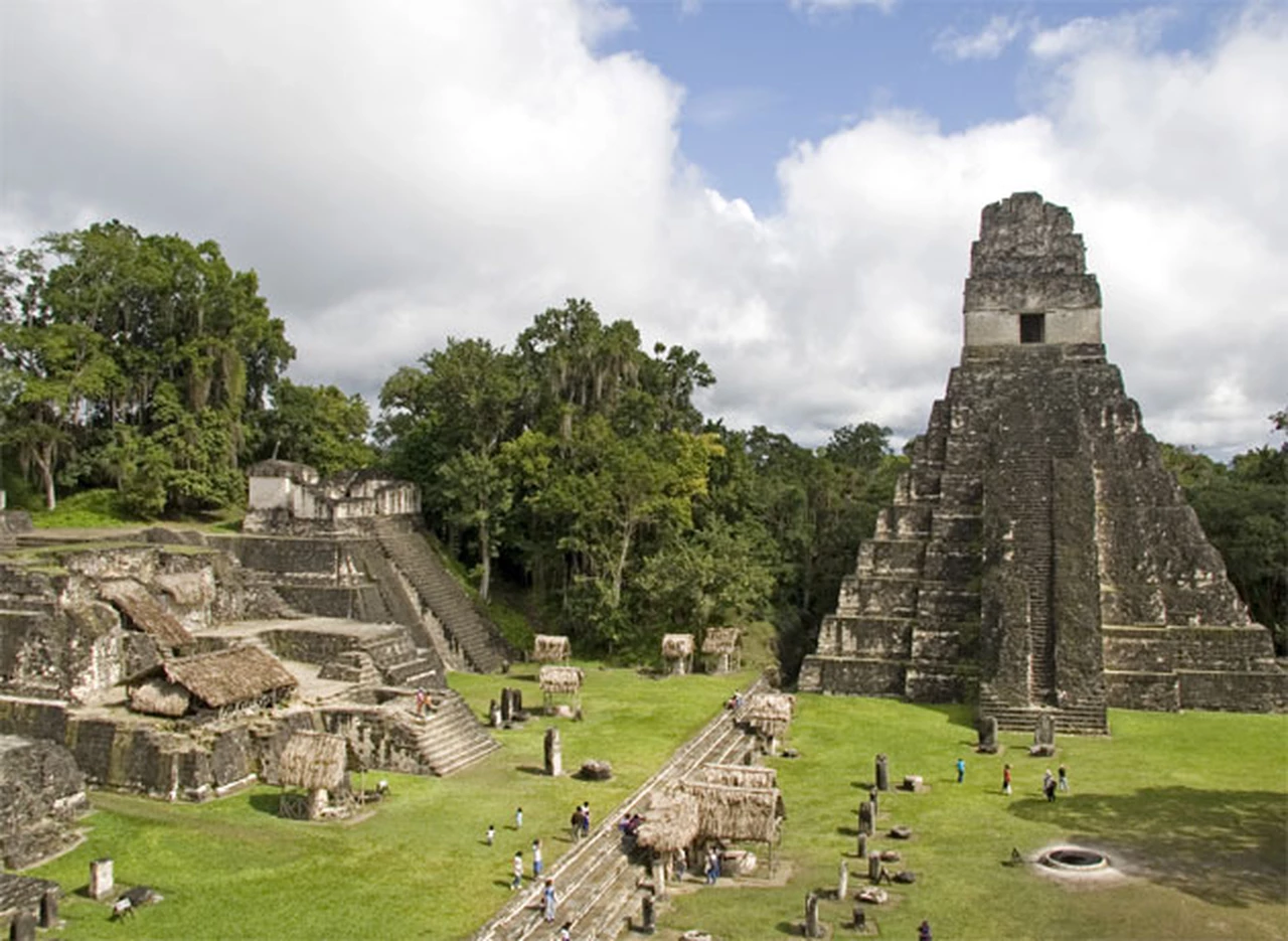 Con un "escaneo láser", hallaron docenas de ciudades mayas cubiertas por la vegetación