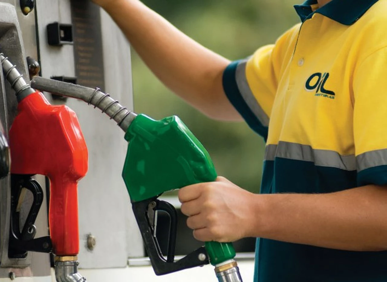 La petrolera de Cristóbal López pide aval judicial para comprar nafta y gasoil