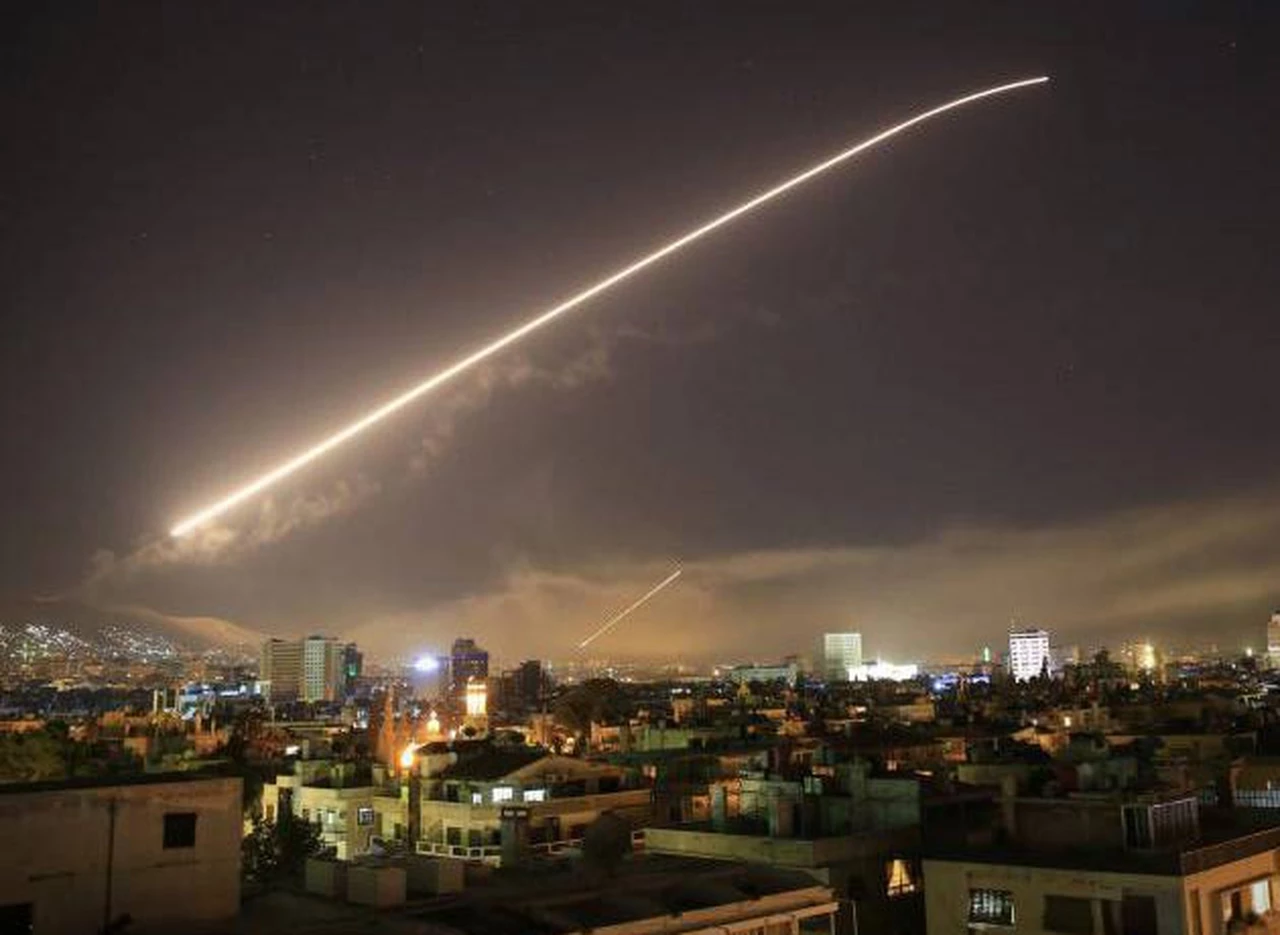 Estados Unidos y sus aliados atacaron Siria en represalia por el presunto uso de armas quí­micas