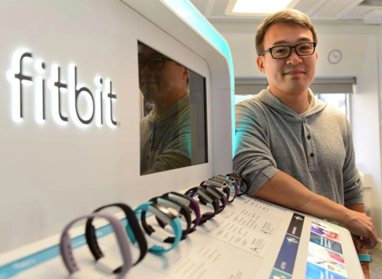 Fitbit, en crisis: la empresa que creó las pulseras inteligentes para fitness ahora  lucha por su futuro