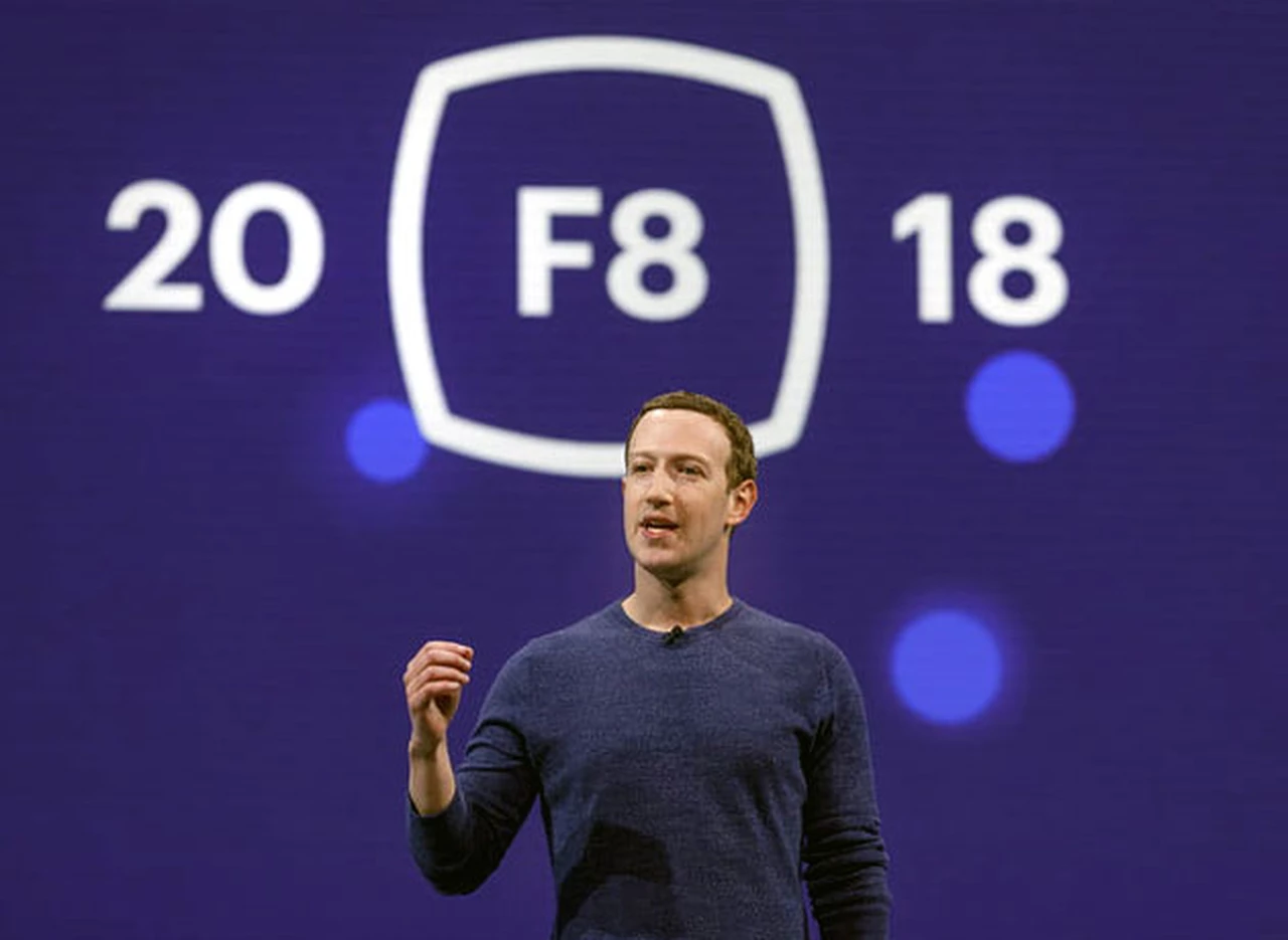 Un nuevo y sorprendente informe revela que Facebook sabe hasta el movimiento que realiza tu mouse  