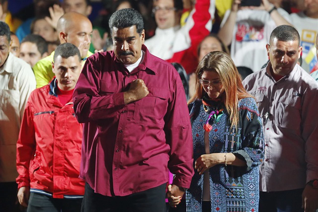 Pese a la masiva abstención, el órgano electoral chavista convalidó reelección de Maduro en Venezuela