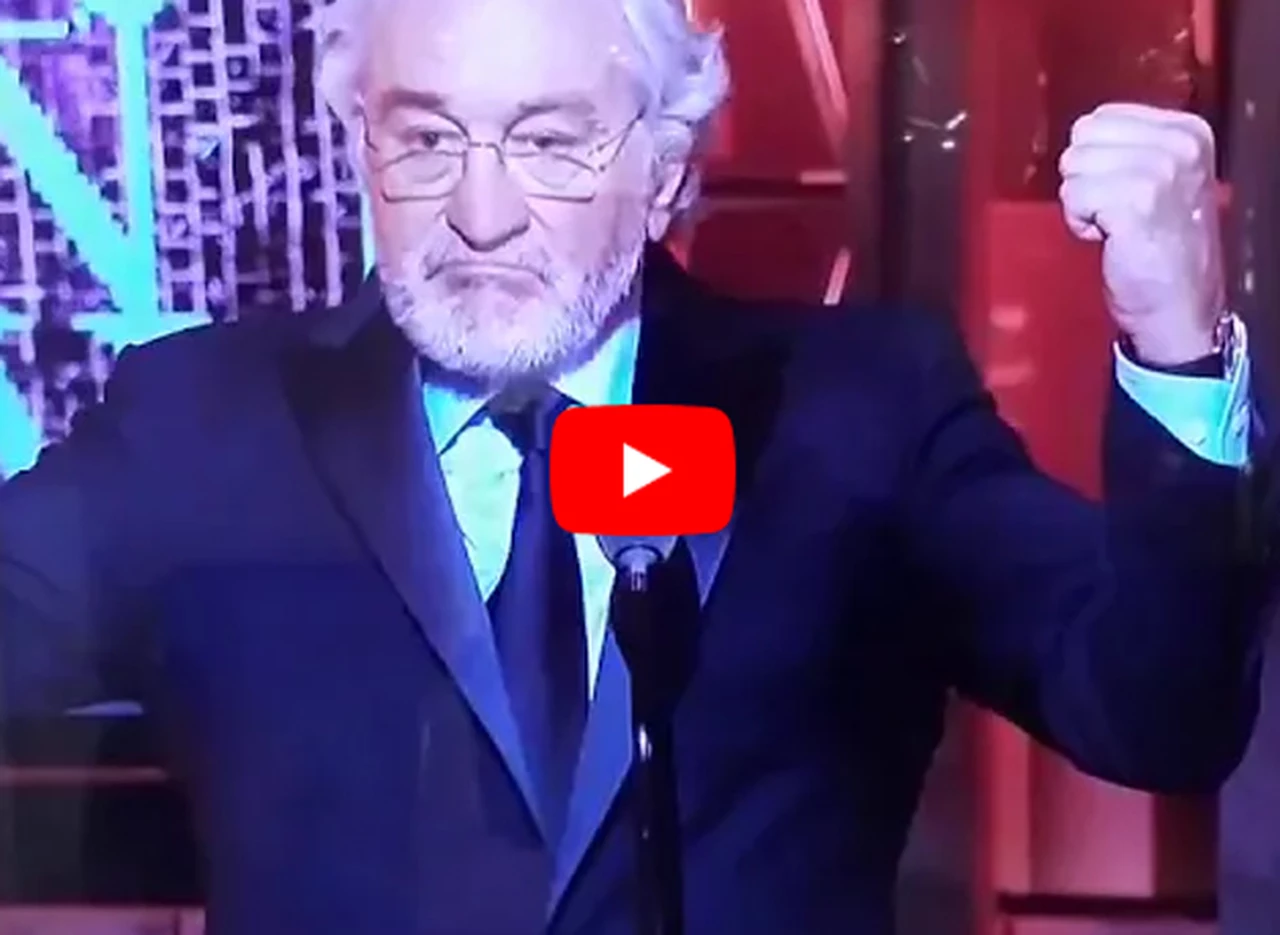 De Niro insultó a Trump en una entrega de premios y lo aplaudieron de pie