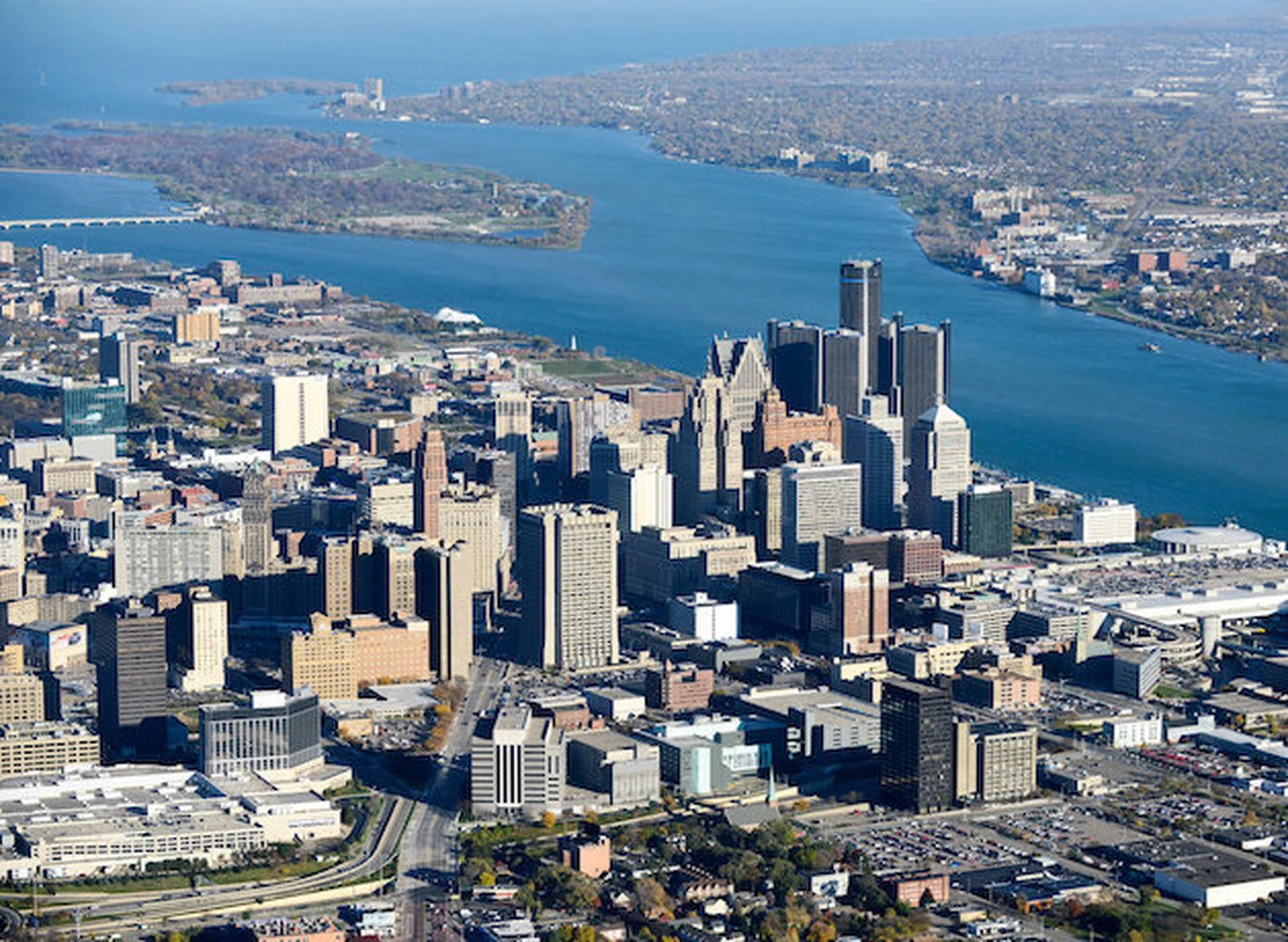 Detroit, de ciudad fantasma a meca de inversiones: hacen tours para descubrir oportunidades en real state