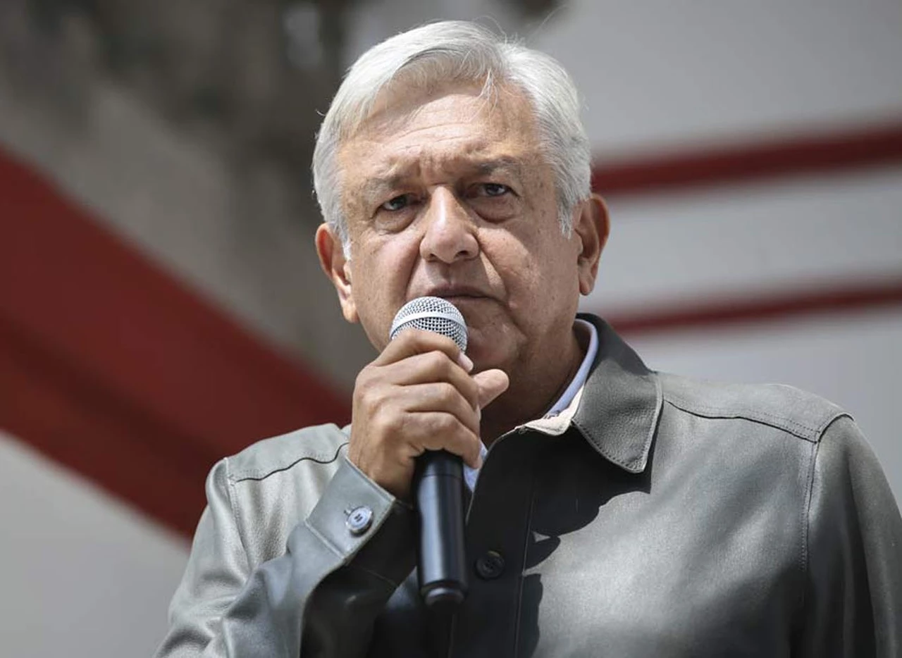 El futuro presidente de México puso en marcha su plan de austeridad: se recortó un 60% el sueldo