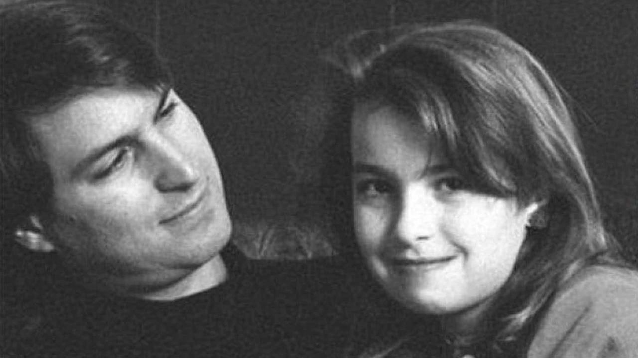 Hija de Steve Jobs: "Mi padre me obligaba a ver sus escenas sexuales"