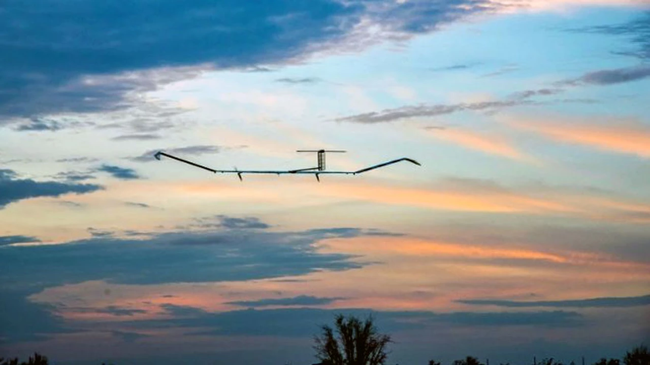 Airbus lanza un avión solar con la capacidad para volar durante más de 25 días de manera continua