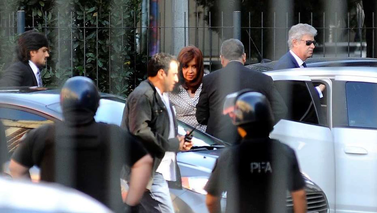 Cristina Kirchner negó los cargos, pidió la nulidad de la causa y habló de "persecución judicial"