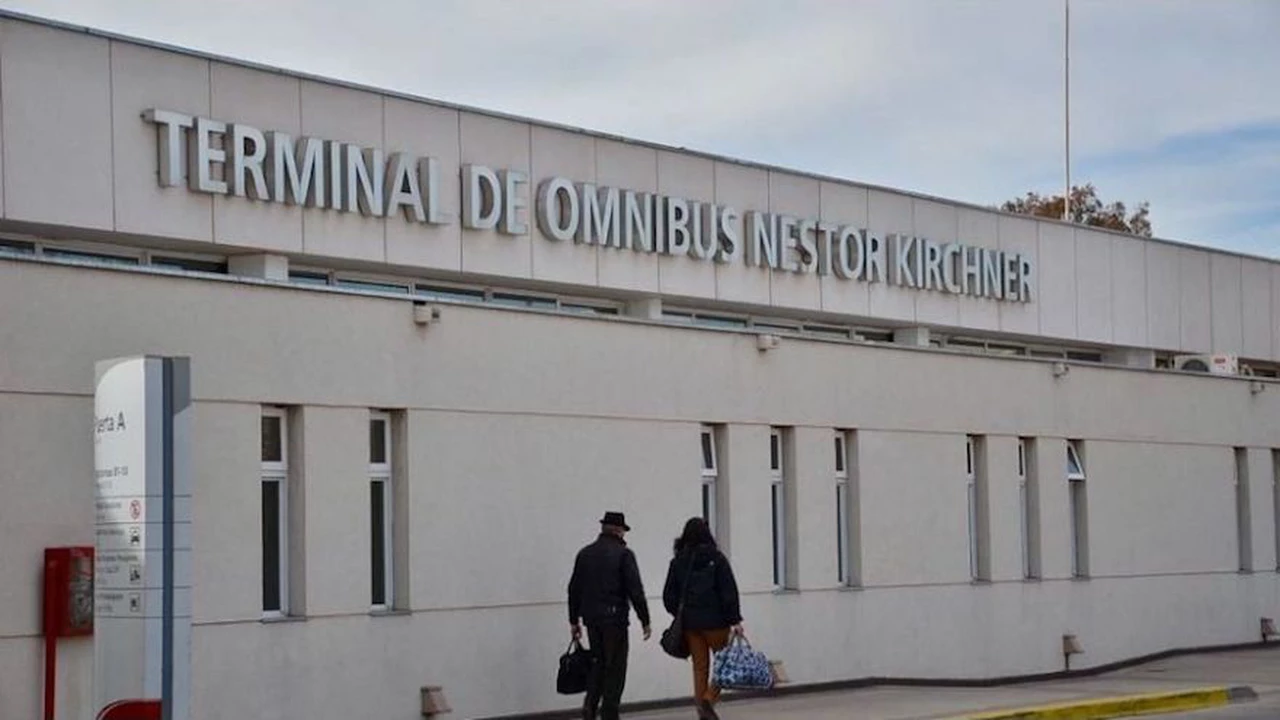 Le sacan el nombre Néstor Kirchner a la terminal de micros de Mendoza