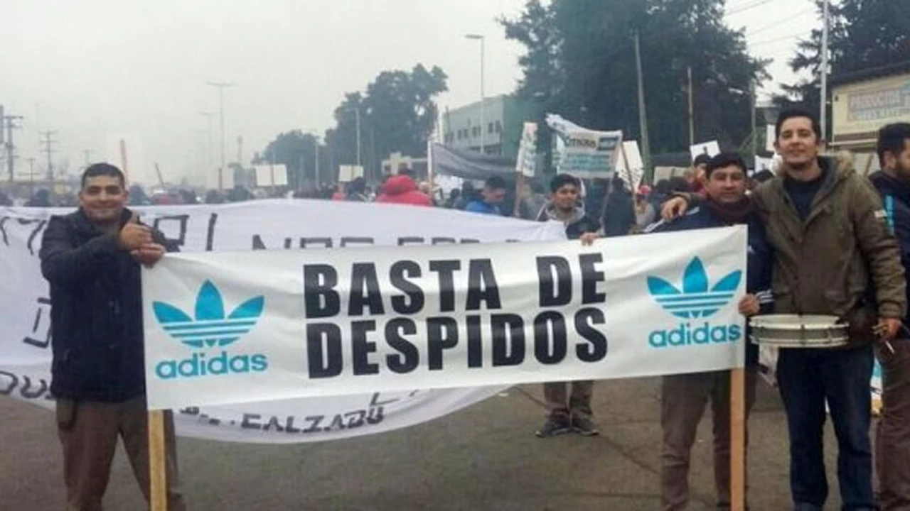Cerró la planta de Adidas en Esteban Echeverría: despidió a todo el personal