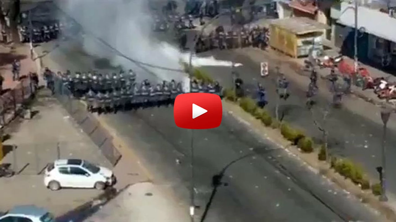 Graves incidentes en la gobernación bonaerense durante protesta de empleados del Astillero Río Santiago
