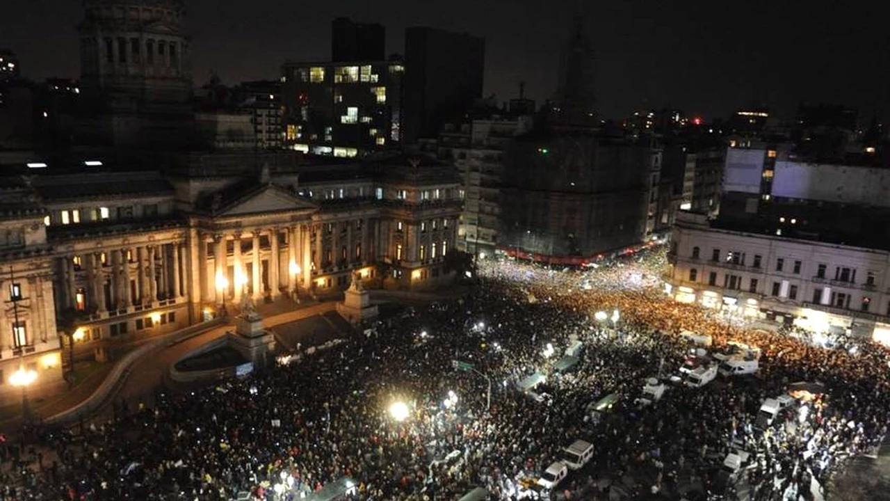 Una multitud se congregó en la marcha oficialista para pedir el desafuero de Cristina Kirchner