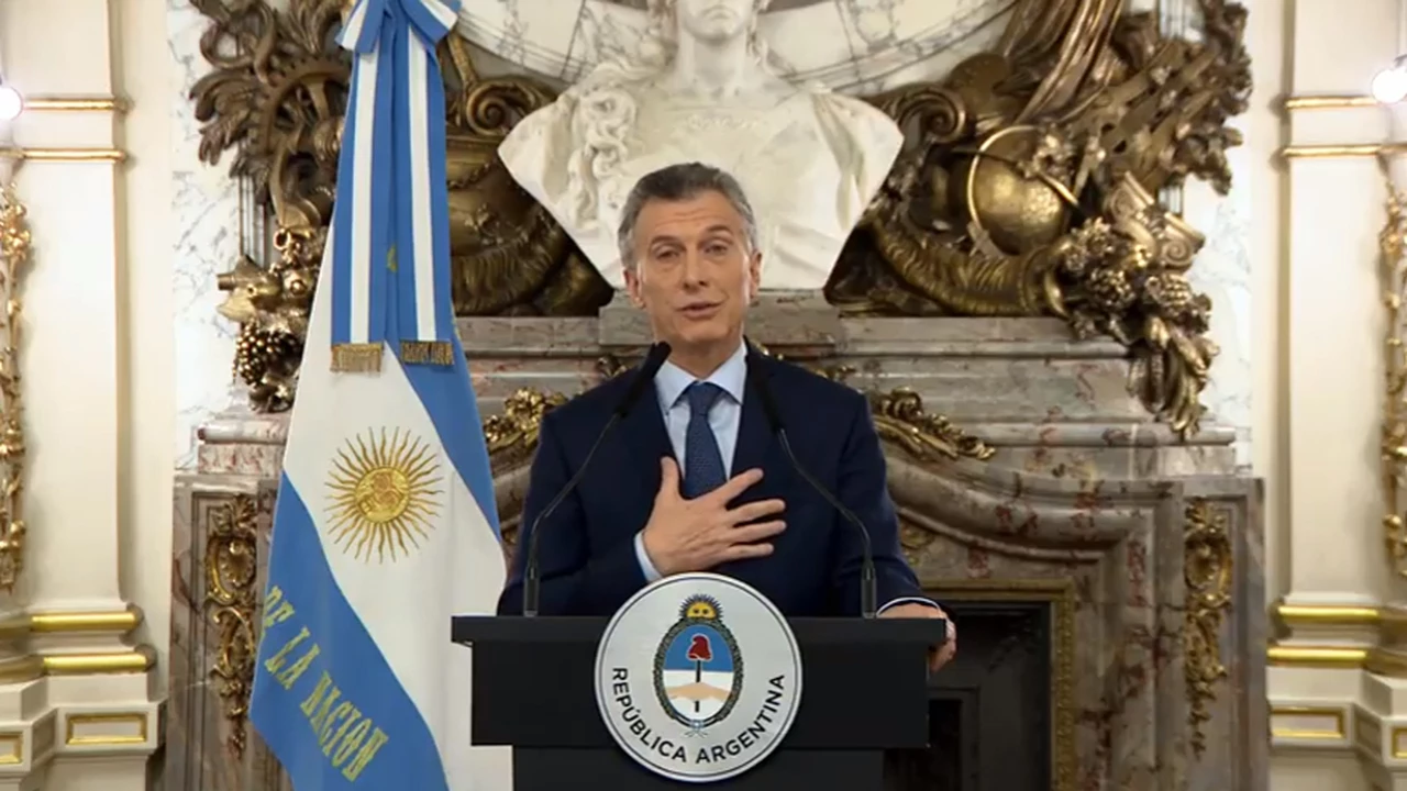 Según una nueva encuesta, Macri recuperó dos puntos de imagen positiva