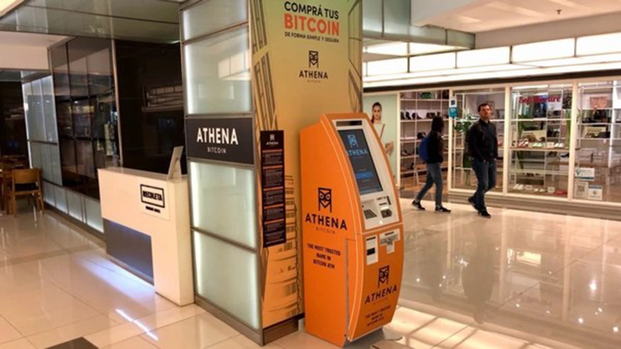 Instalan el primer cajero automático de bitcoin de la Ciudad de Buenos Aires
