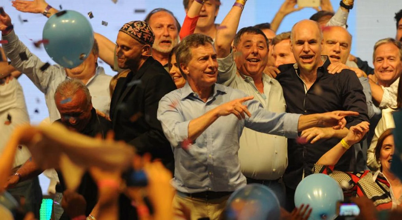 La reelección de Macri "baila" al compás de la economía: la recesión tocaría un piso en marzo