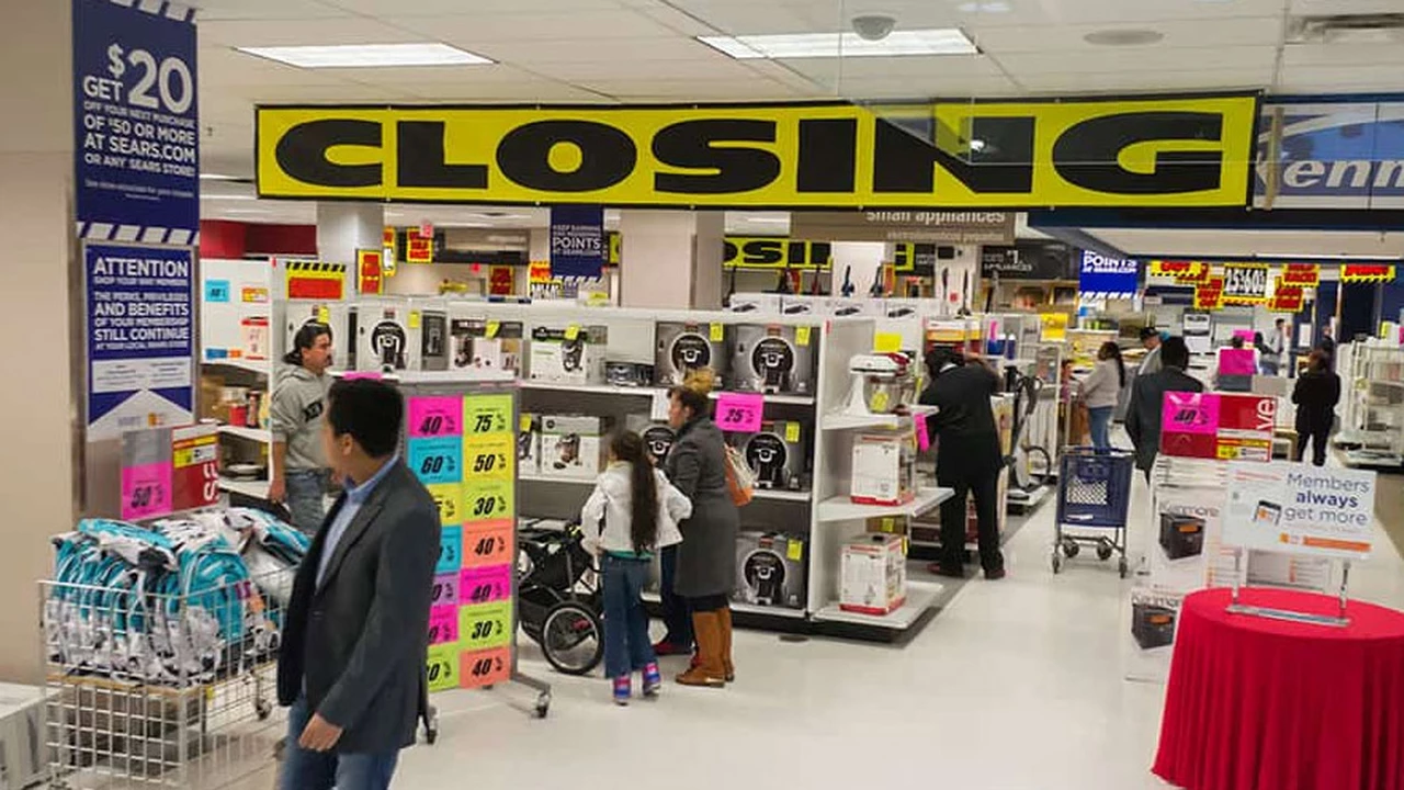 Un gigante presente en todos los shoppings de EE.UU., se encuentra a un paso de la bancarrota