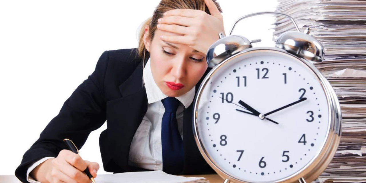 Los verdaderos efectos para tu salud y tu productividad de trabajar muchas horas al día