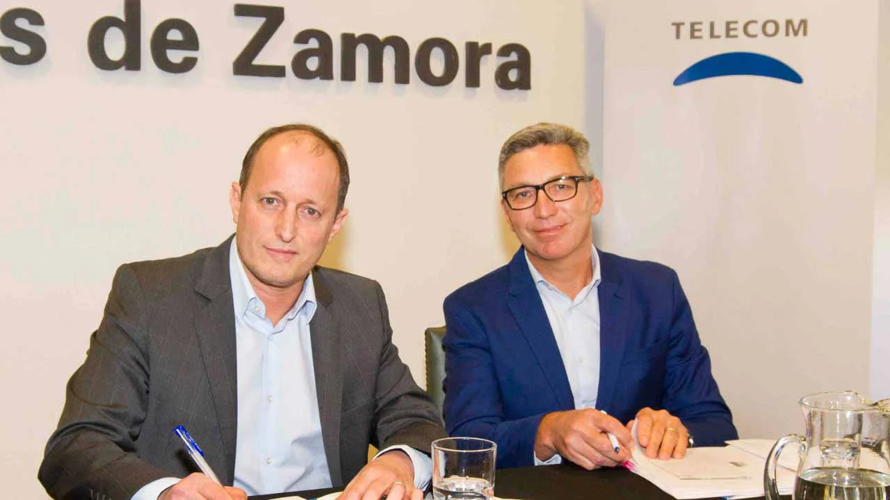 Telecom invierte casi $300 millones en la ampliación de la red 4G en Lomas de Zamora