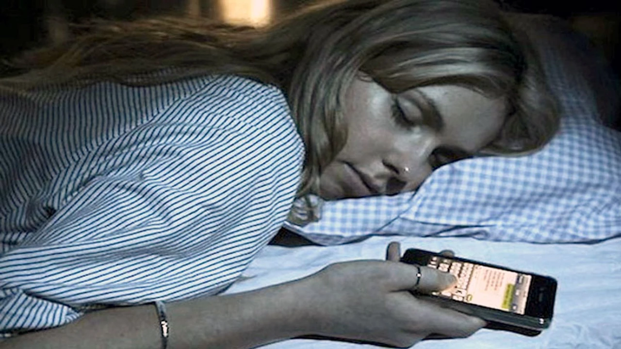 Modo avión o apagado: ¿qué hago con mi celular cuando me voy a dormir?