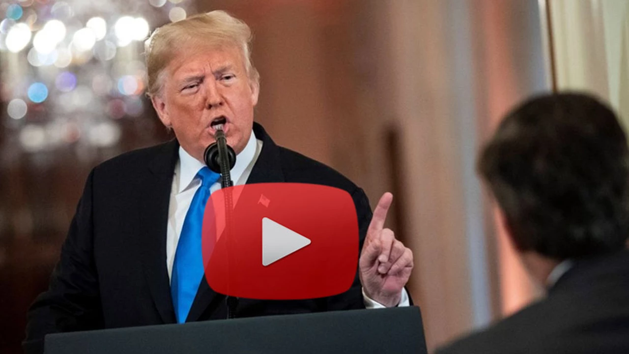 Video: Donald Trump explotó contra periodistas de CNN durante una conferencia de prensa