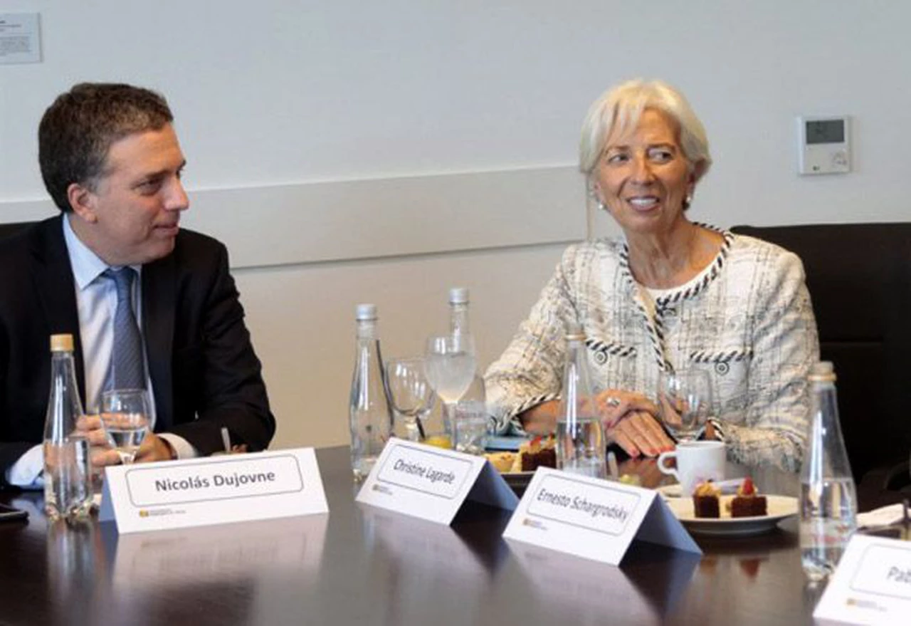 En medio de la discusión por el Presupuesto, una misión del FMI llega al país para revisar la marcha de la economía