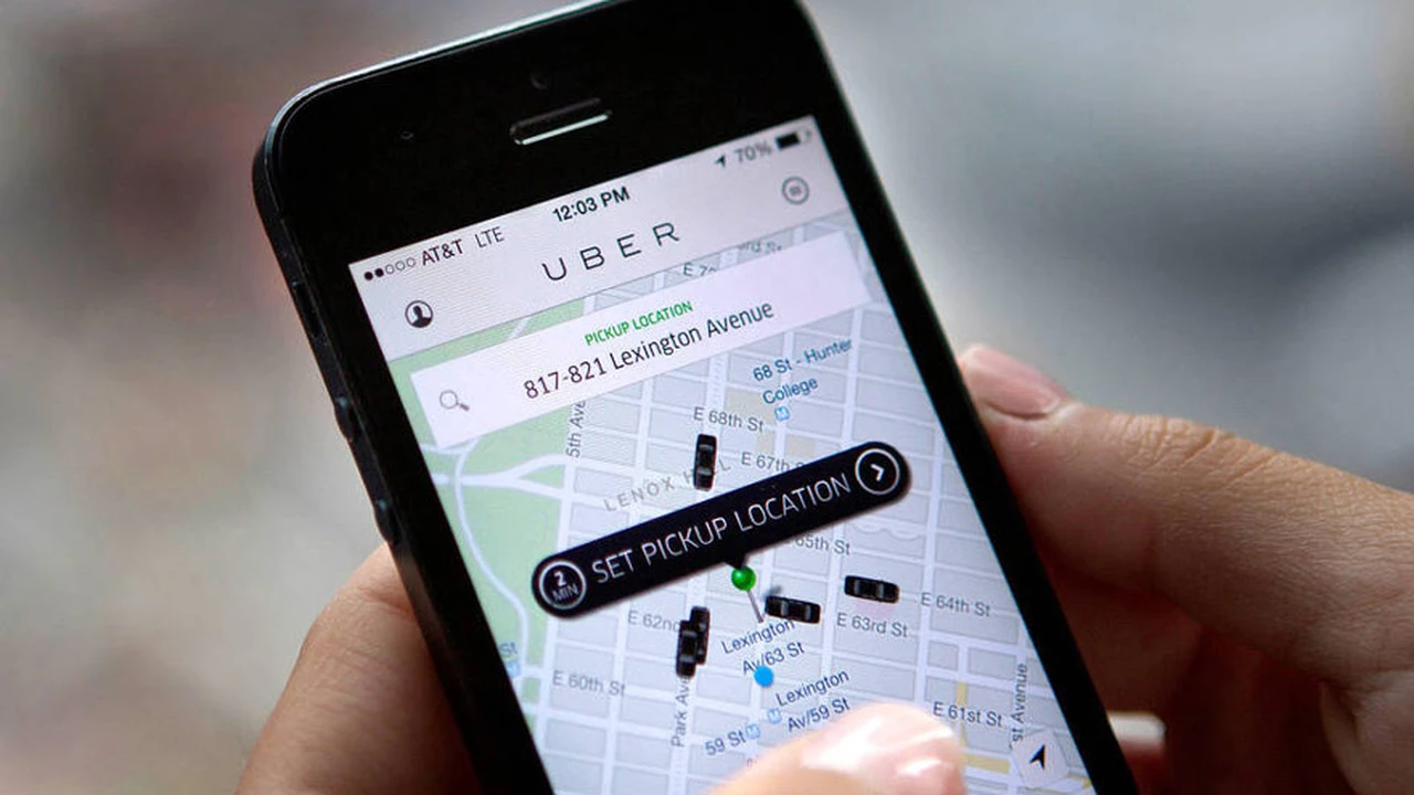 Para la AFIP, Uber debería pagar impuestos como empresa de transporte