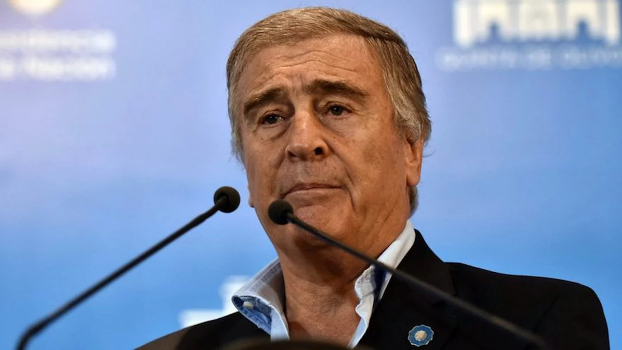Oscar Aguad: “No tenemos los medios para extraer los restos del submarino”