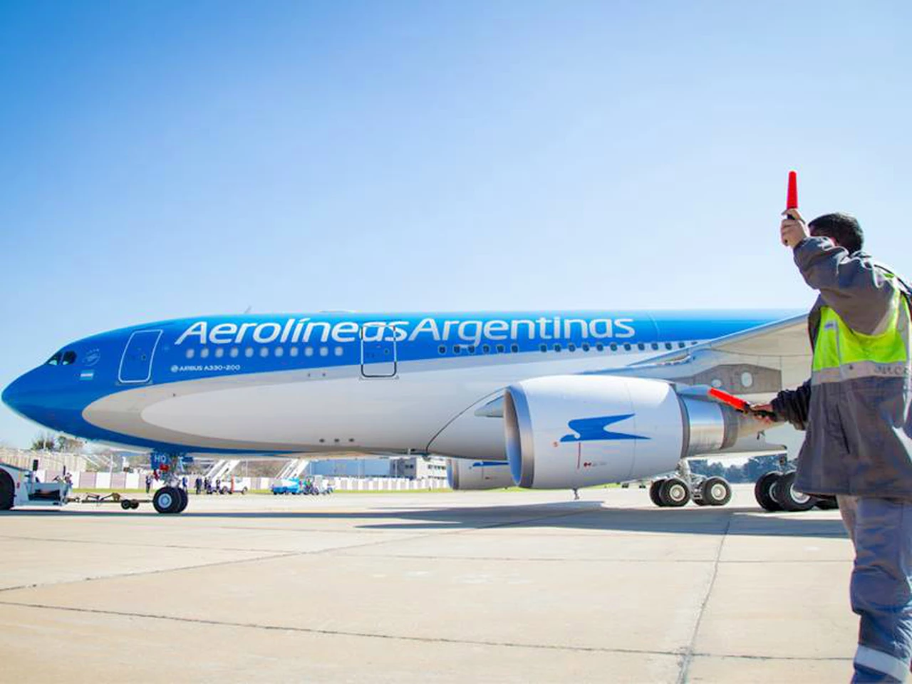 Aerolíneas Argentinas convoca a los sindicatos a negociar una nueva paritaria