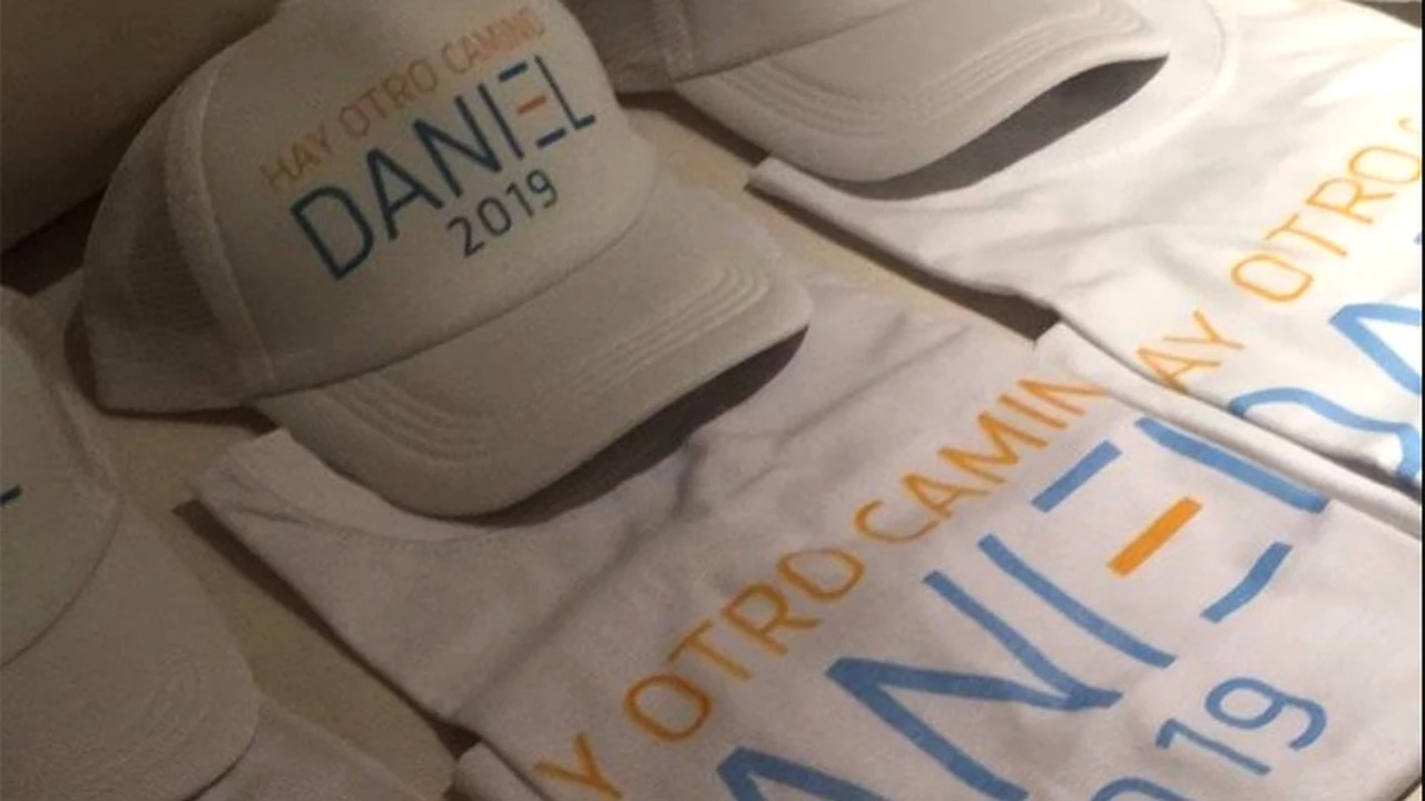 ¿Scioli, listo para la revancha?: aparecen remeras con el slogan "Daniel 2019"