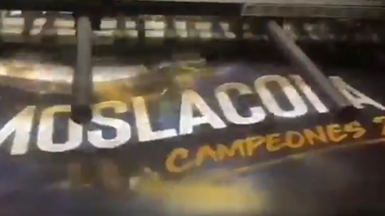 Video: qué decían los afiches que Boca tenía preparados para la final de la Libertadores