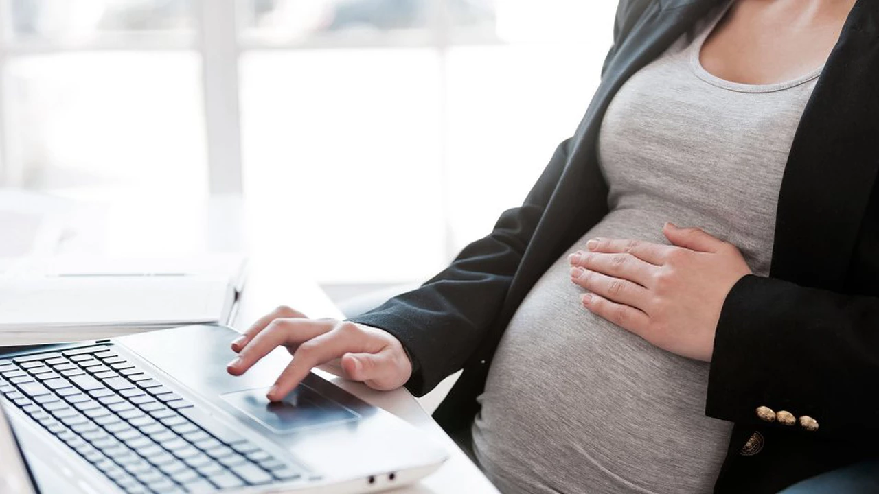 Ordenan pagar una indemnización agravada a una empleada despedida antes de notificar su embarazo