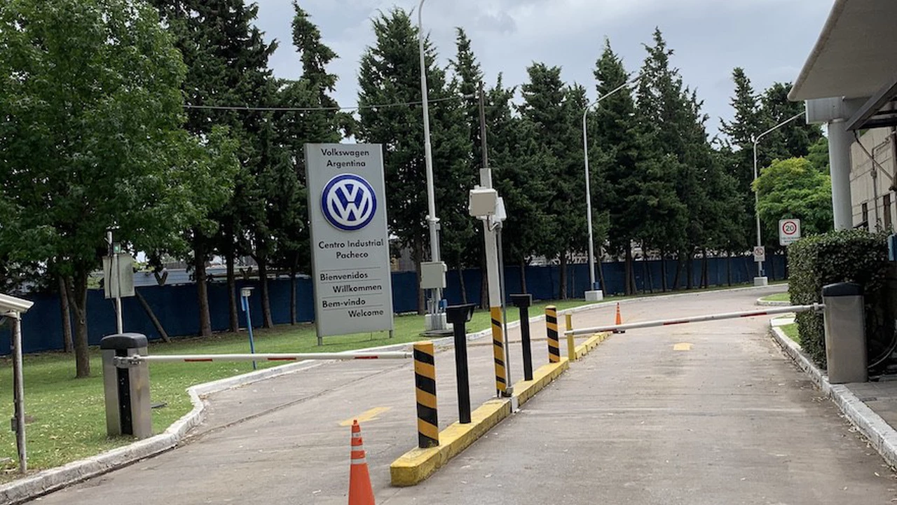 Volkswagen no reanuda su producción en Pacheco y decide invertir en Brasil, postergando los planes para Argentina