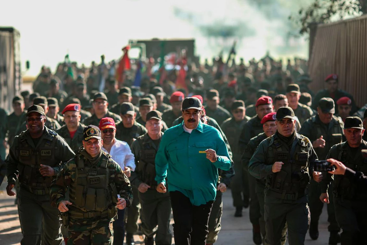 Nicolás Maduro anunció la creación de 50.000 "unidades populares de defensa"