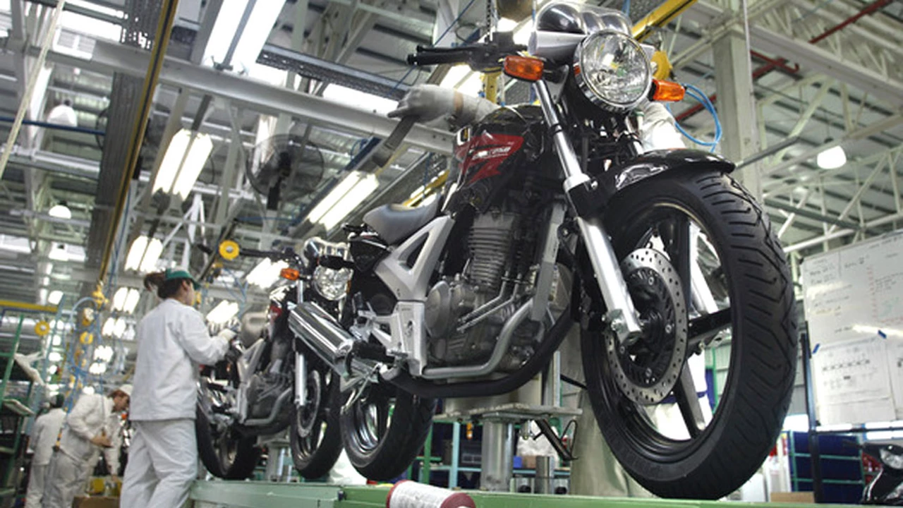 Crisis industrial: Honda suspenderá producción de autos y motos durante marzo
