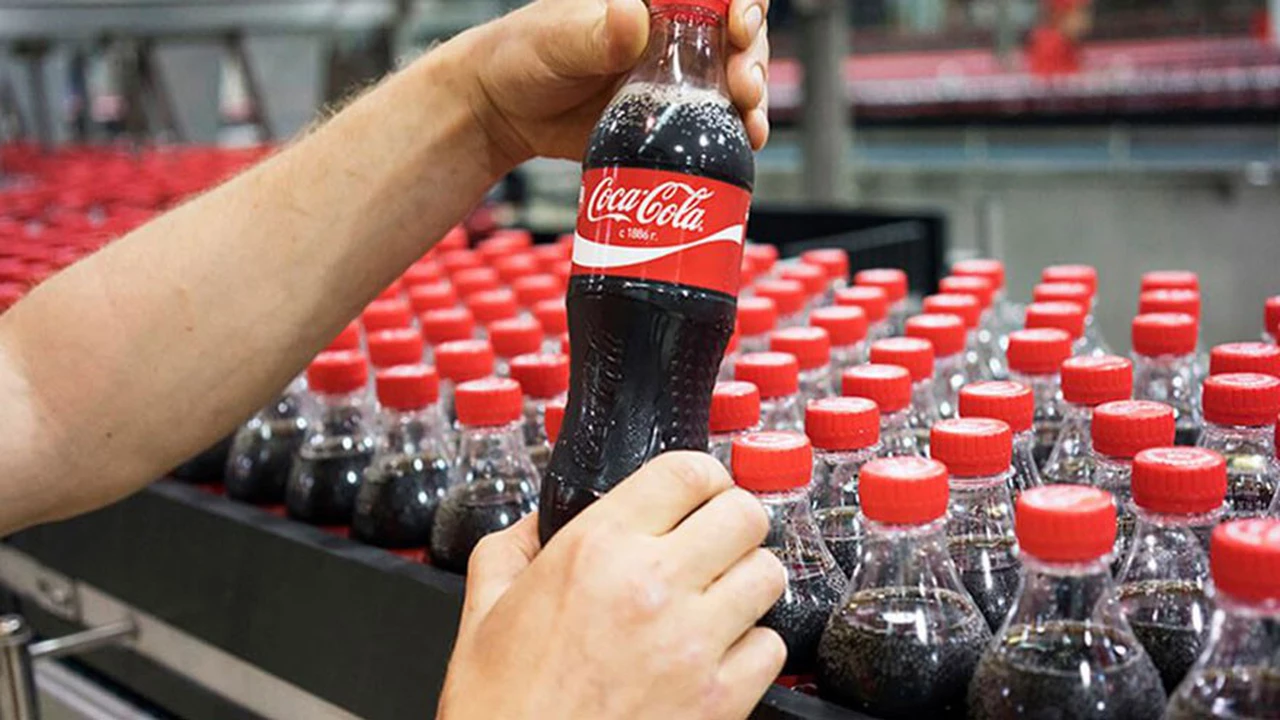 Coca Cola deja la Argentina como sede de operaciones regionales y se muda a Brasil