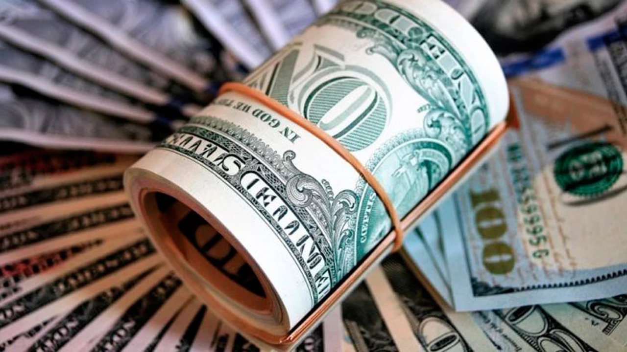 El dólar inició marzo en alza: tras el discurso de Macri cerró a $41 en algunos bancos de la City