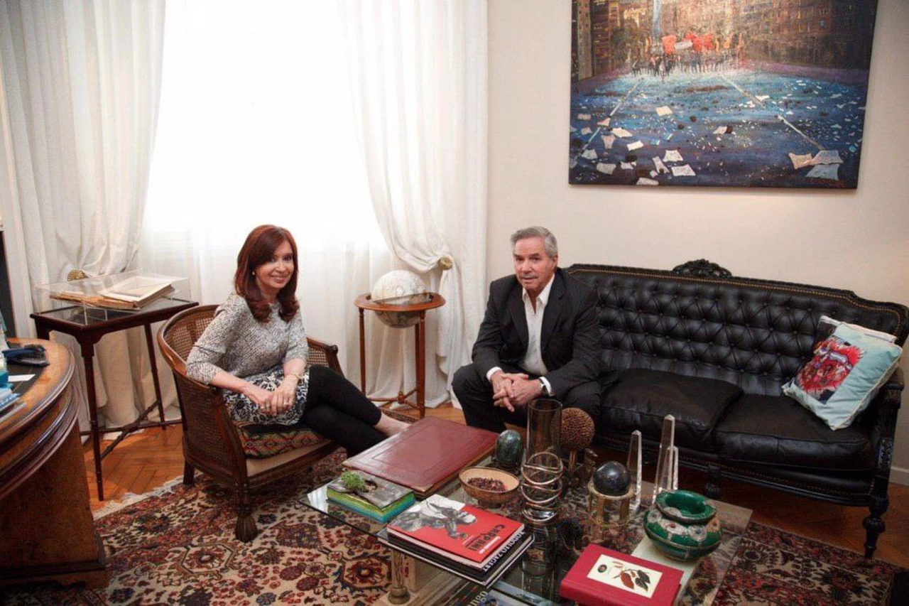 Cristina Kirchner y Felipe Solá, juntos en una foto luego de 10 años