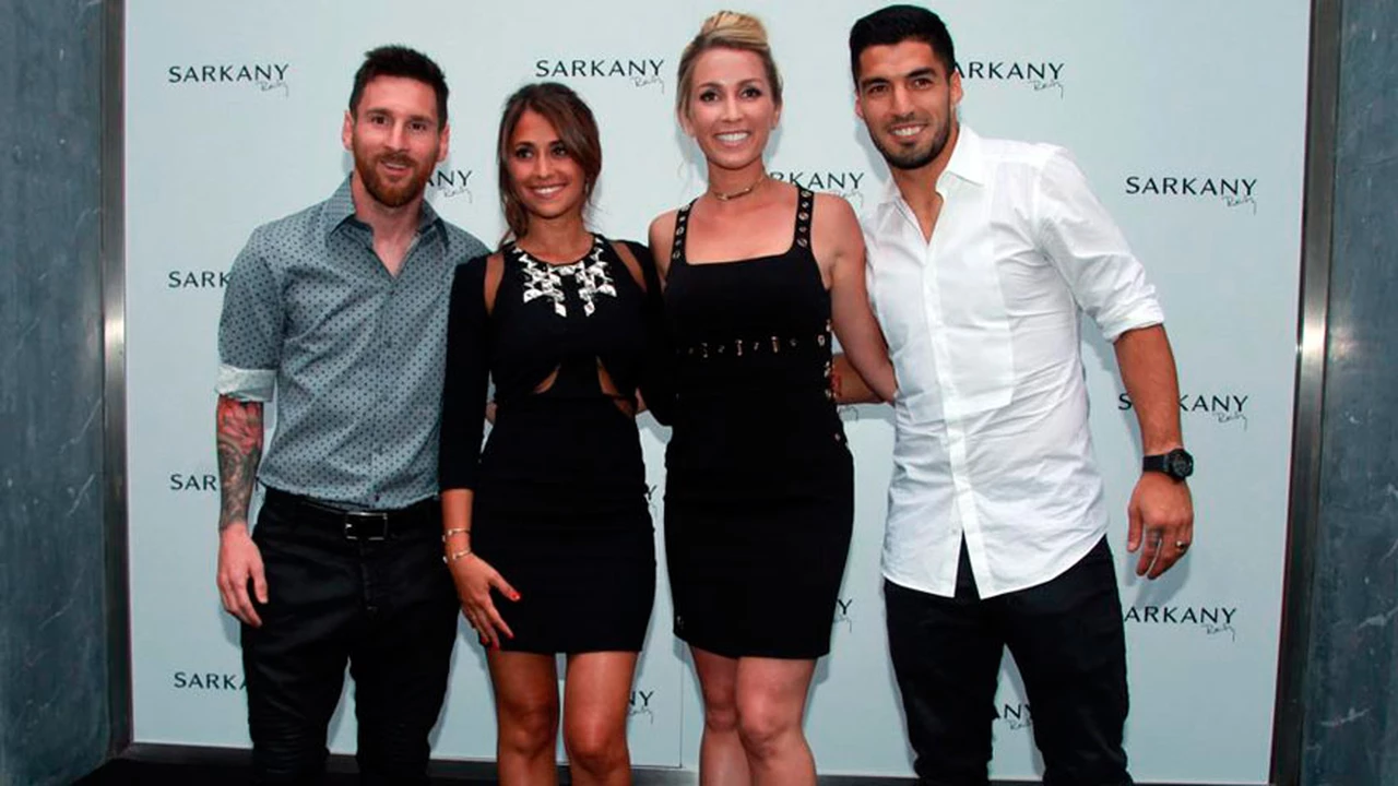 Las esposas de Messi y Suárez cierran la tienda de Sarkany que abrieron en Barcelona
