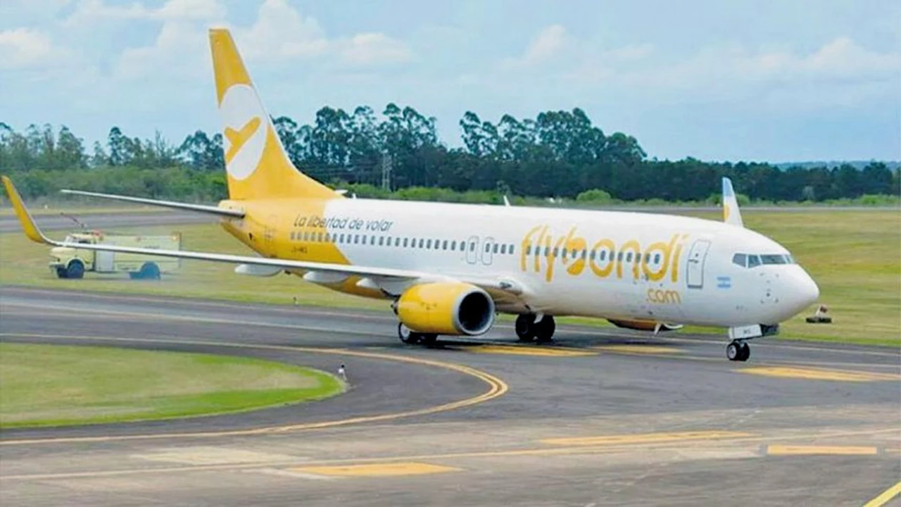 Atención si vas a volar con Flybondi: anunció importante cambio por el paro nacional