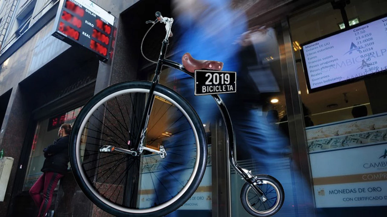 Dólar en abril: operadores creen que se abre pequeña ventana para la "bicicleta" financiera