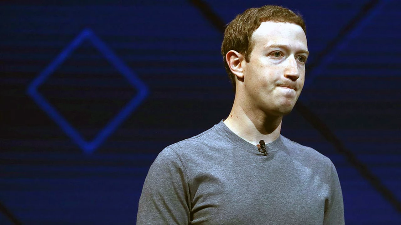 Nuevo dolor de cabeza para Zuckerberg: filtran datos de 500 millones de usuarios de Facebook