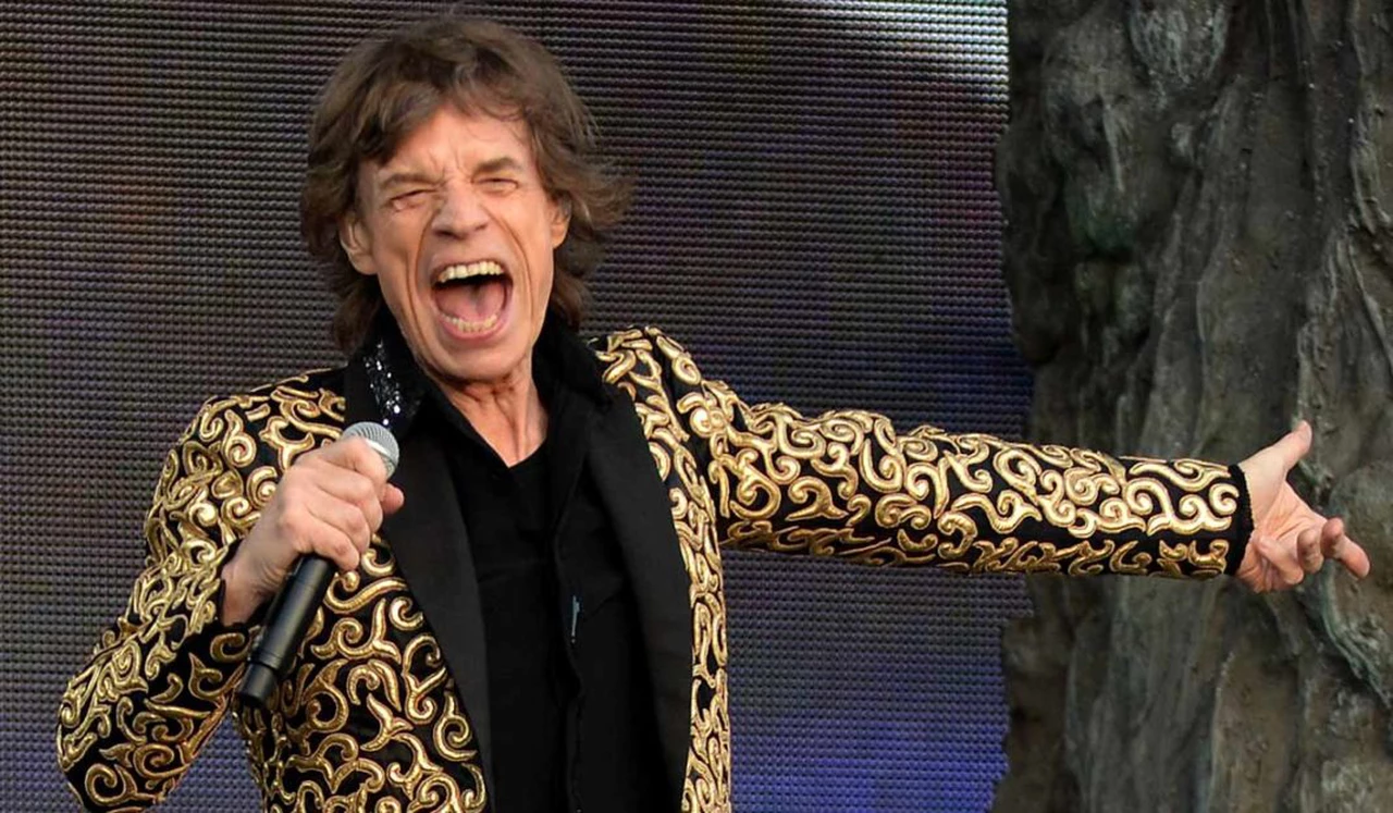 Video: en perfecto estado de salud, Mick Jagger saltó y bailó a un mes de su operación