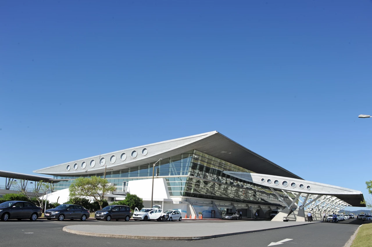El grupo de Eurnekian mantiene la concesión del aeropuerto de Punta del Este hasta 2033