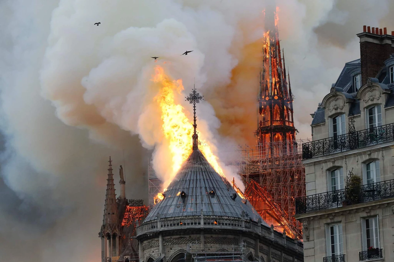 Notre Dame en llamas: una pérdida invaluable para la humanidad